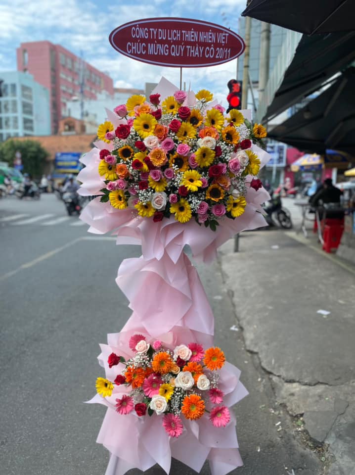Flowers Golden Bridge