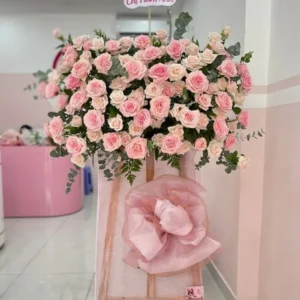 Kệ Hoa chúc mừng Tiếp bước