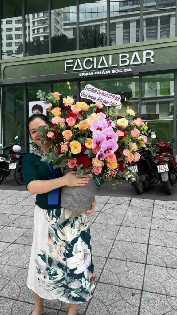 Shop Hoa Tươi Sài Gòn Follow